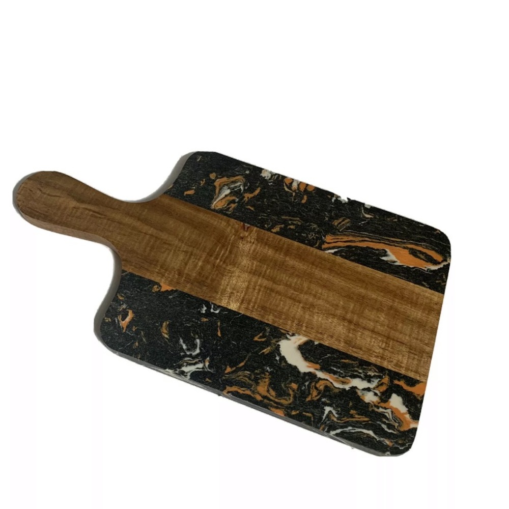 Cutting board Wood and marble farmhouse kitchen